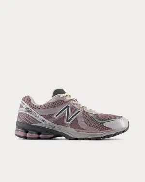 860V2 Ice Wine / Magnet / Raincloud Low Top Sneakers