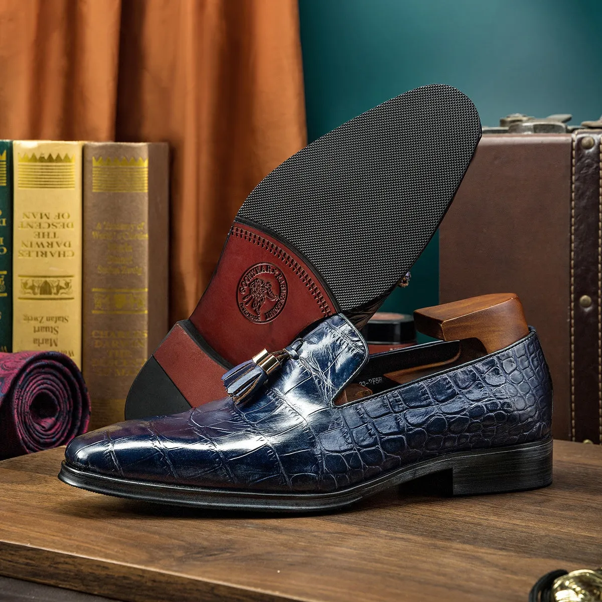 Black Slip-on luxury men's loafer