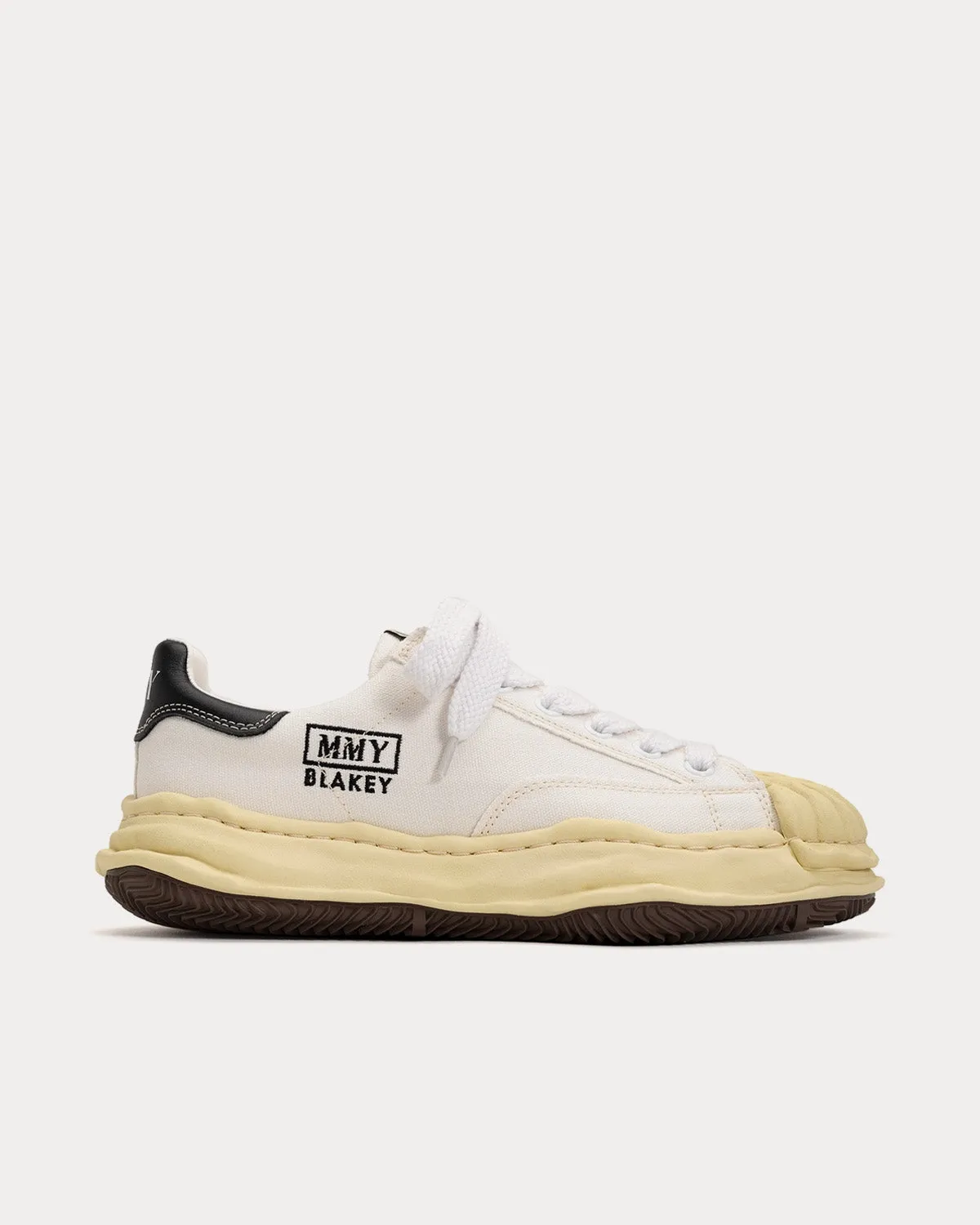 Blakey Vintage-Like Original Sole Canvas White Low Top Sneakers