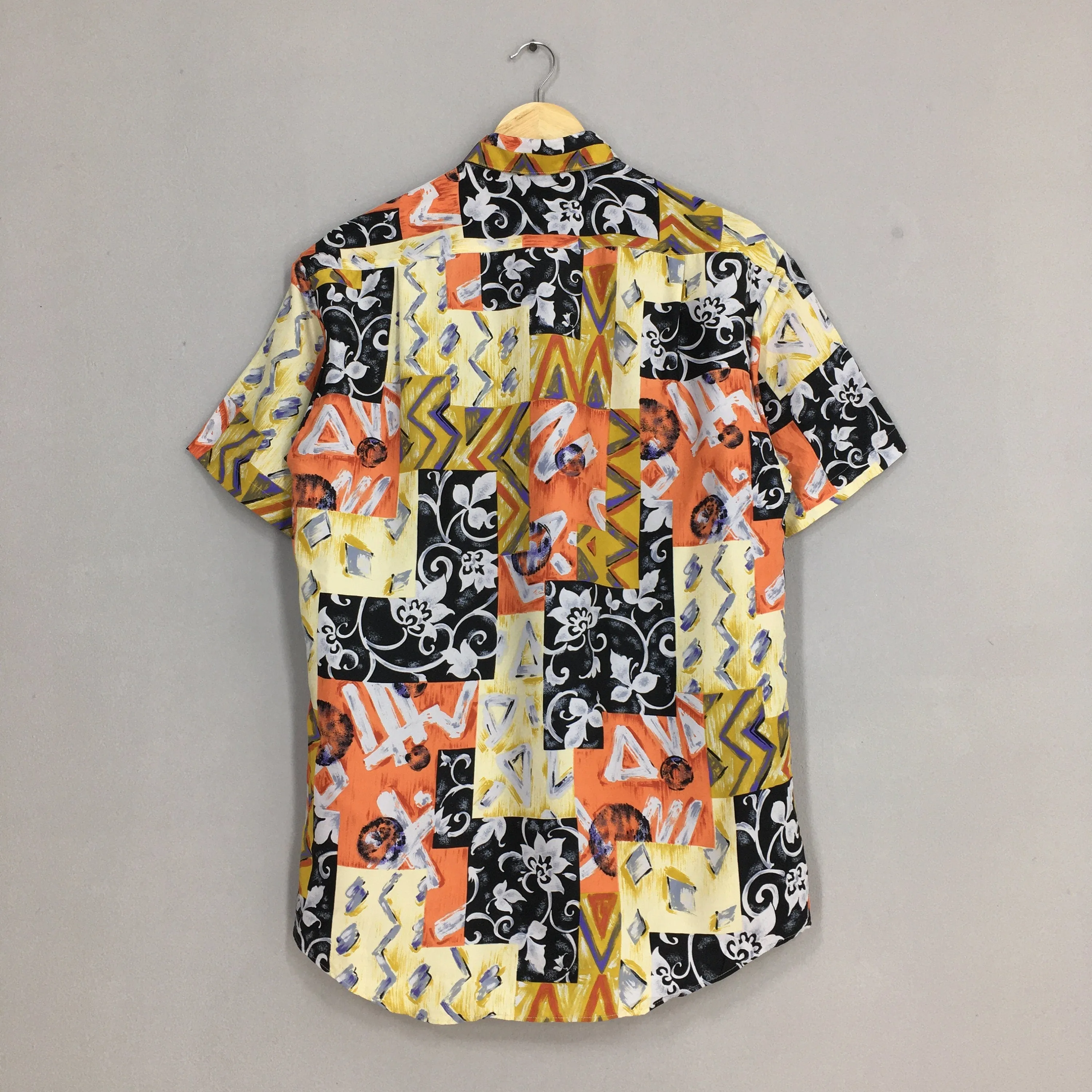 Hawaiian Abstract Polyester Shirt Medium