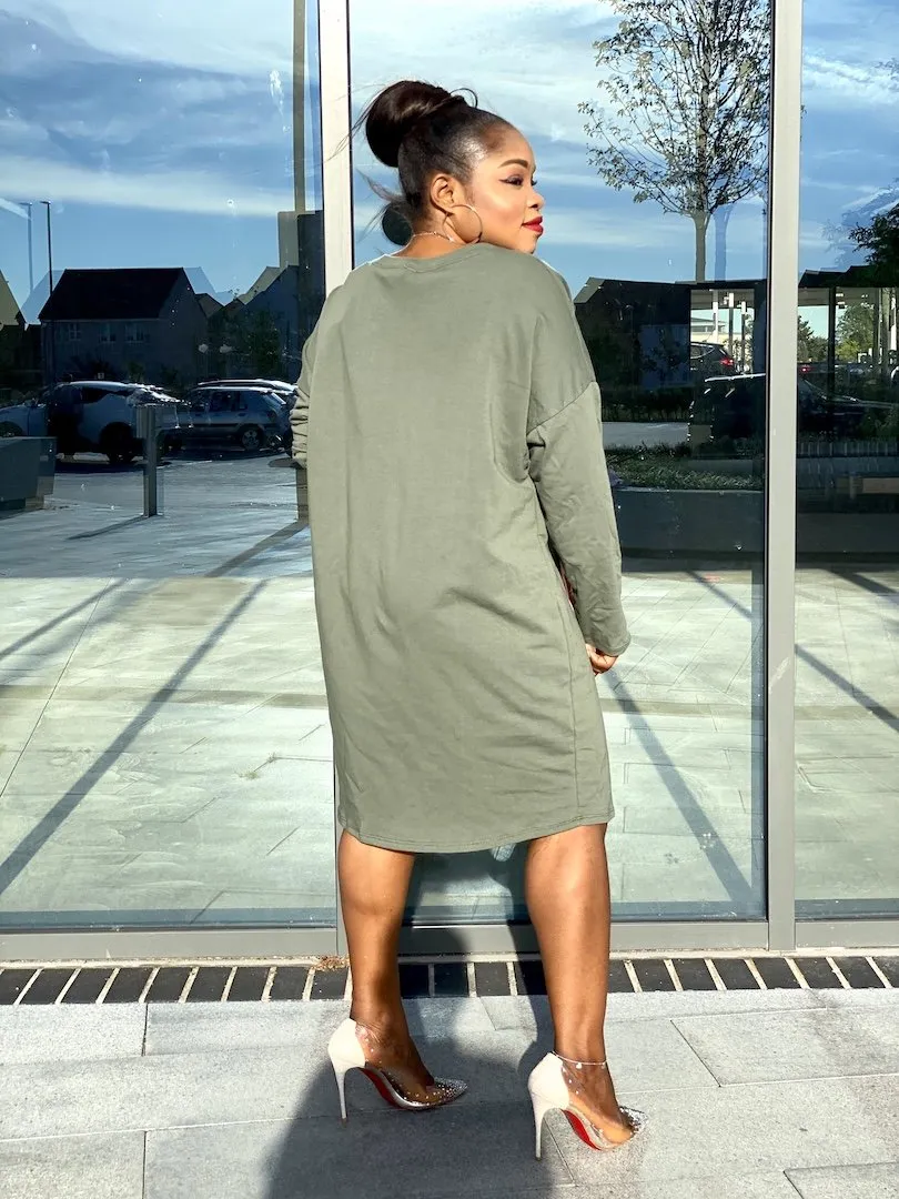 Janessa Overall Dress With Sow On Face Print