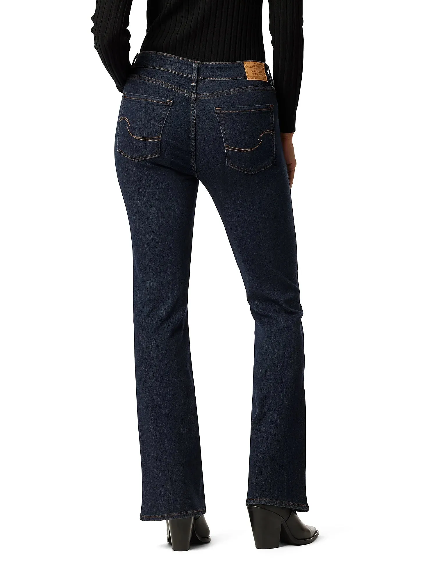 Levi Strauss Signature Women's and Women's Plus Mid Rise Bootcut Jeans, 30", 32 and 34" Inseams, Sizes 2-28