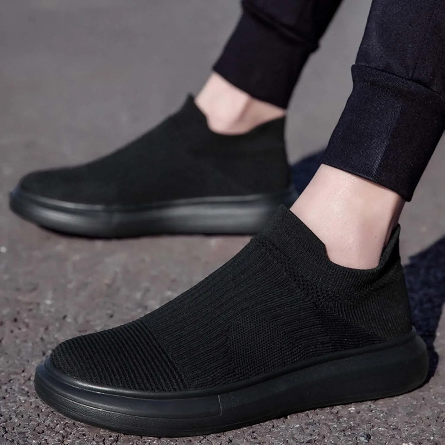 Men Slip on Walking Shoes Comfortable Memory Foam Breathable Lightweight Fashion Sneakers Non Slip Arch Support Vacation Training Gym Shoes Wide Width