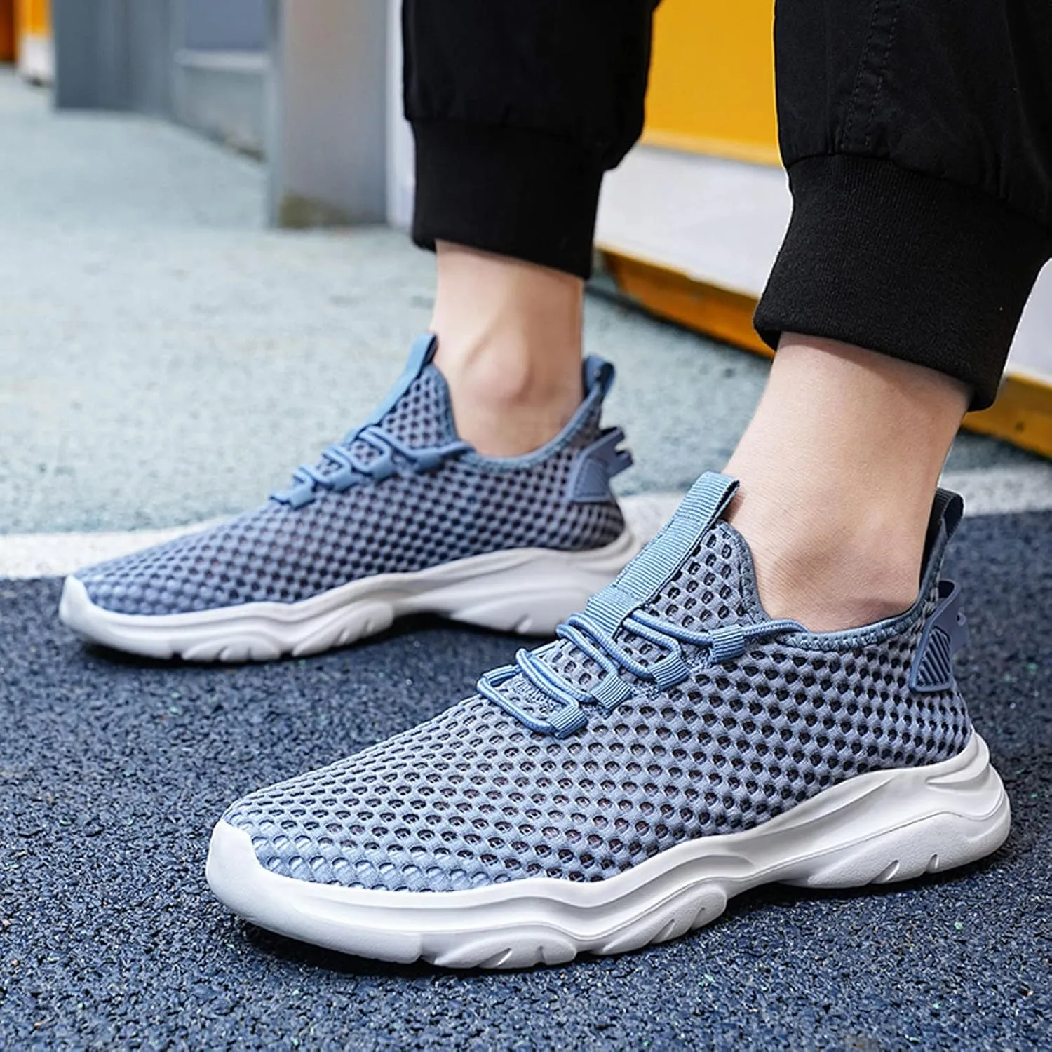 Men's Slip on Walking Shoes Comfortable Memory Foam Breathable Lightweight Fashion Sneakers Non Slip Arch Support Vacation Training Gym Shoes Wide Width