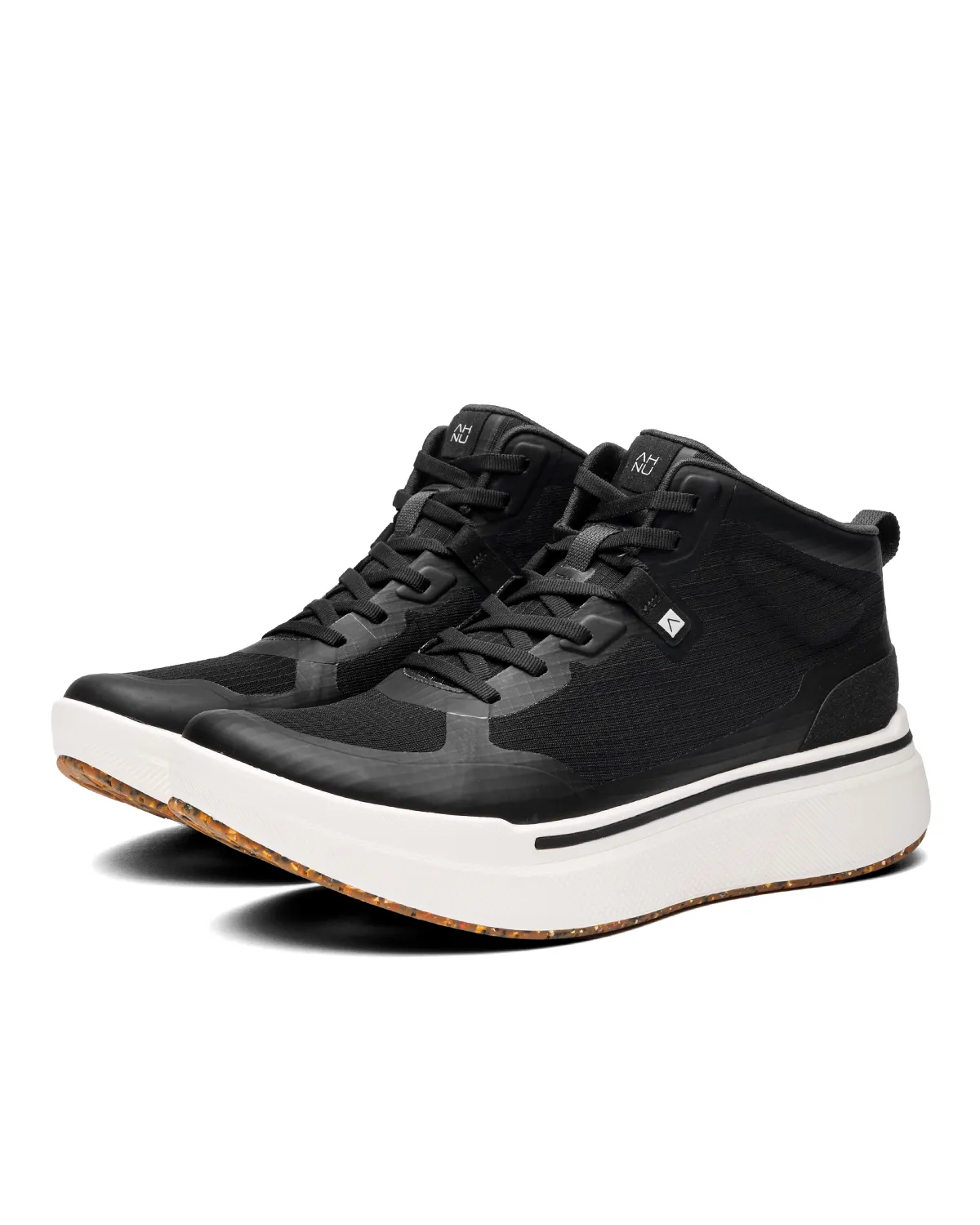 Sequence 1 Mid Black / White