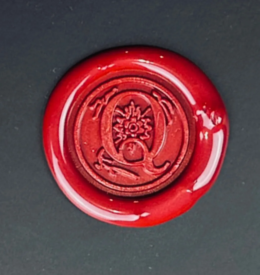 Signature Blood Drop Royal Home Gift Box