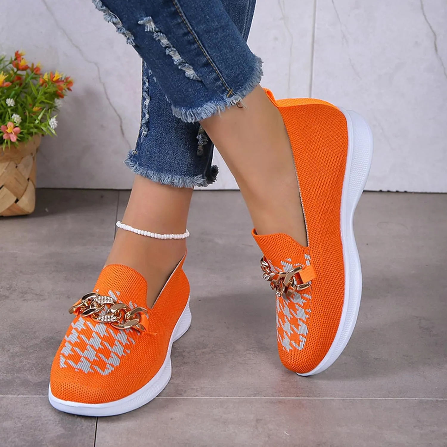 Slip on Walking Shoes for Women Dressy Knitted Non Slip Comfortable Running Shoes Breathable Gym Workout Shoes Lightweight Sneakers Indoor Outdoor