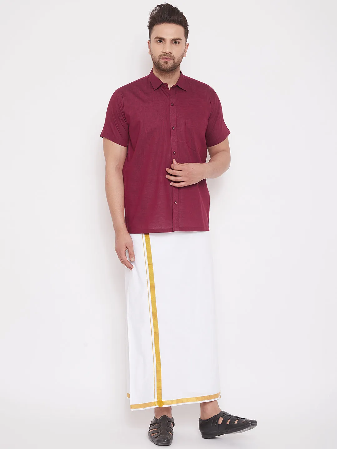 VASTRAMAY Men's Maroon Cotton Blend Ethnic Shirt