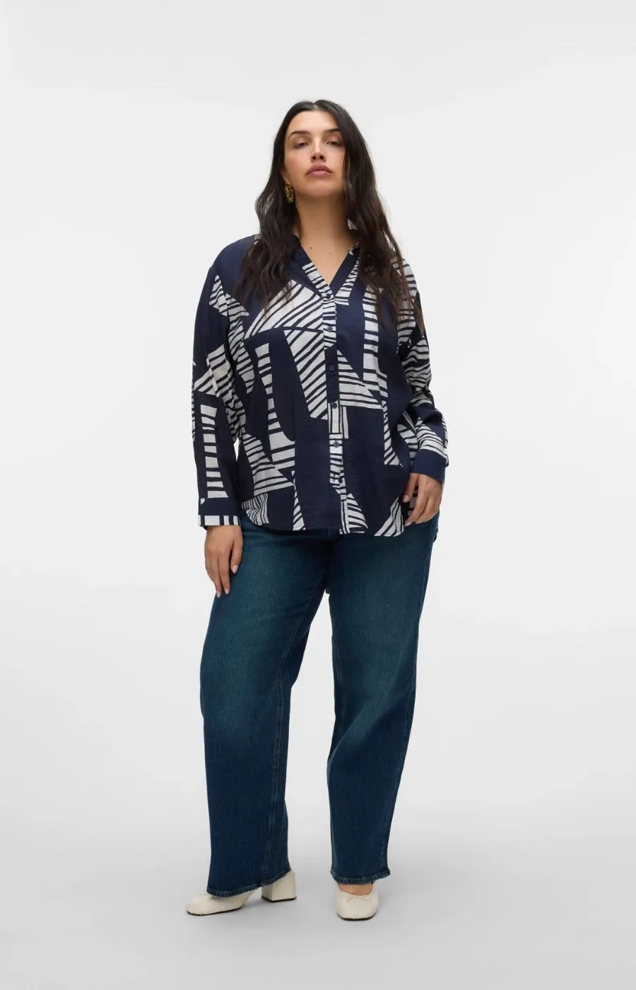 Vero Moda Curve Josie Shirt in Navy