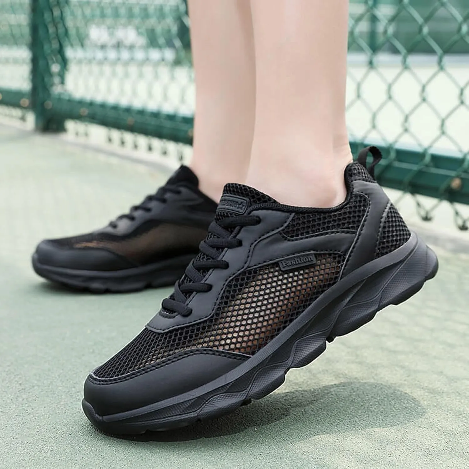 Women's Slip on Walking Shoes Memory Foam Non Slip Arch Support Running Shoes Breathable Mesh Sports Workout Tennis Shoes Lightweight Fashion Sneakers