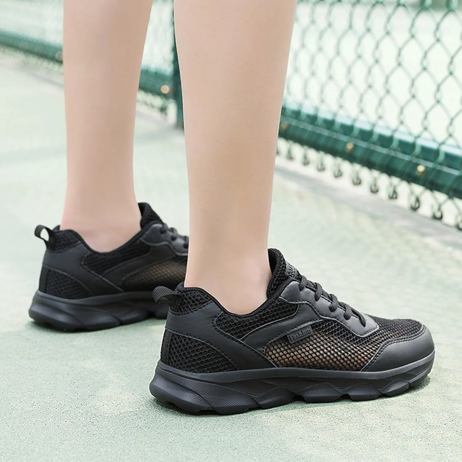 Women's Slip on Walking Shoes Memory Foam Non Slip Arch Support Running Shoes Breathable Mesh Sports Workout Tennis Shoes Lightweight Fashion Sneakers